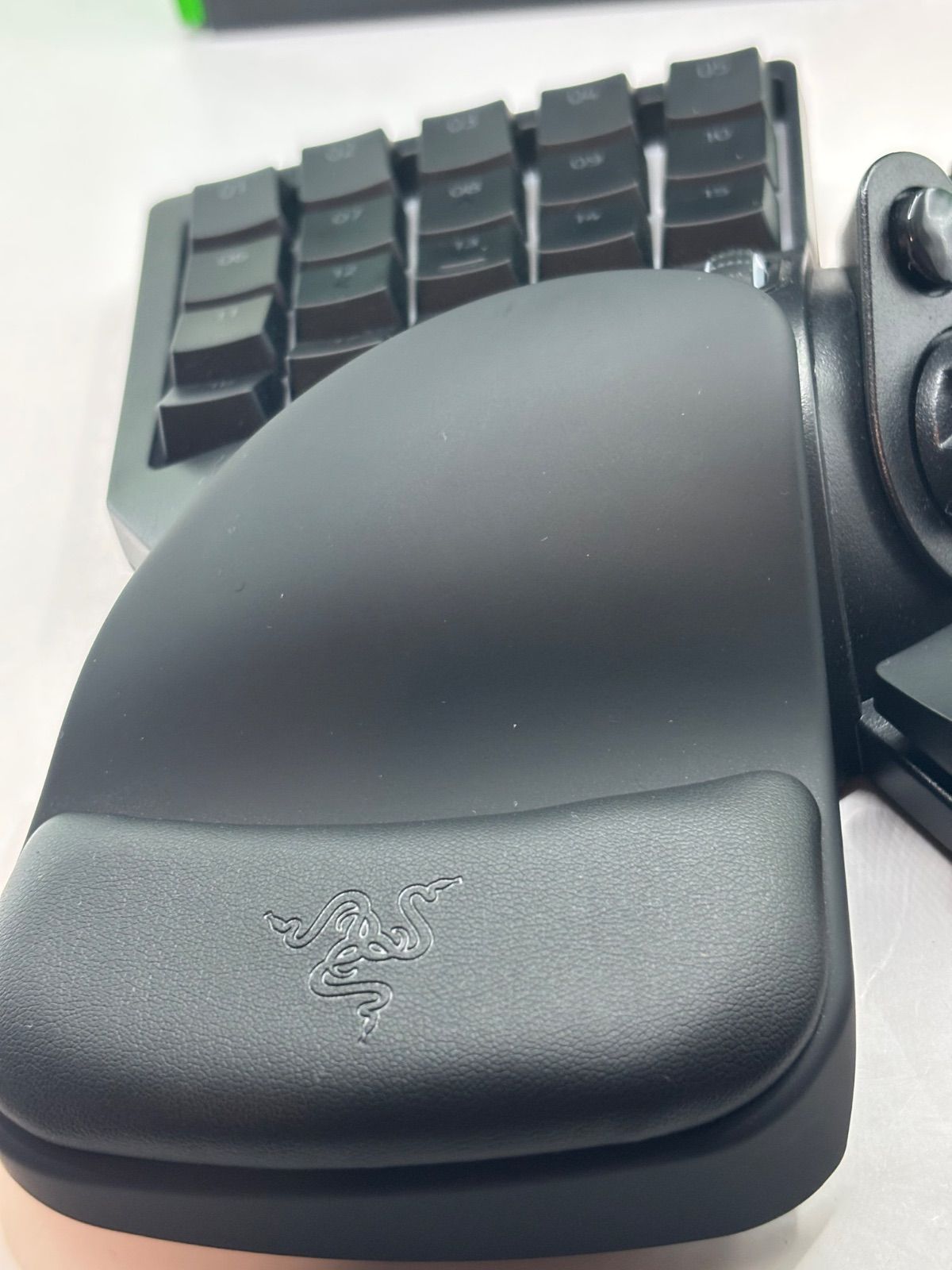 Razer TARTARUS V2 メカメンブレンゲーミングキーパッド レイザー