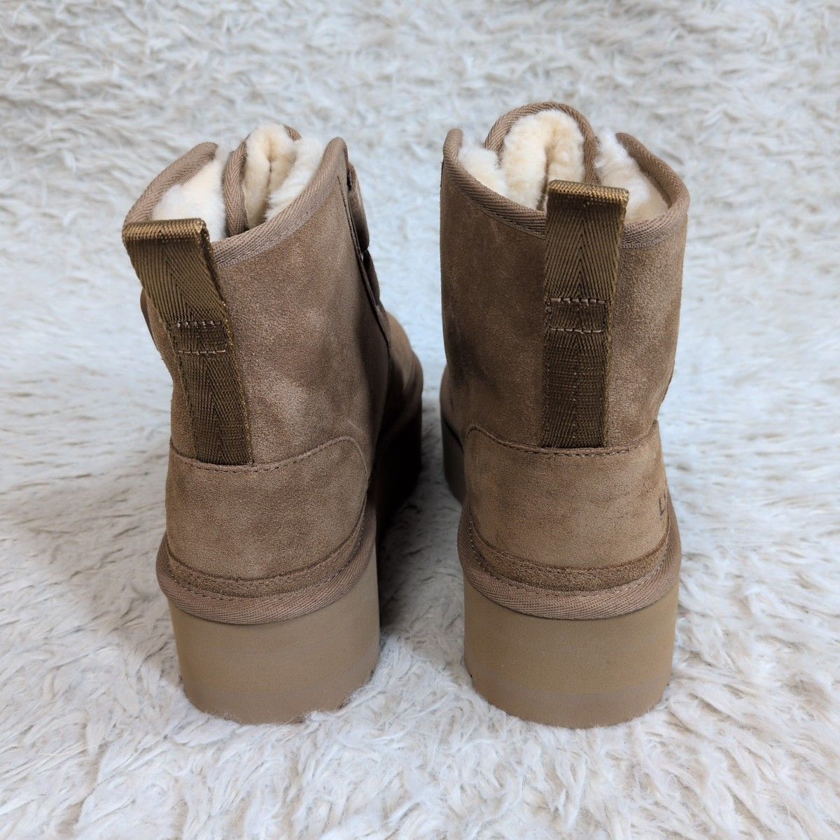 未使用級✨ UGG アグ W NEUMEL PLATFORM CHESTNUT ニューメル