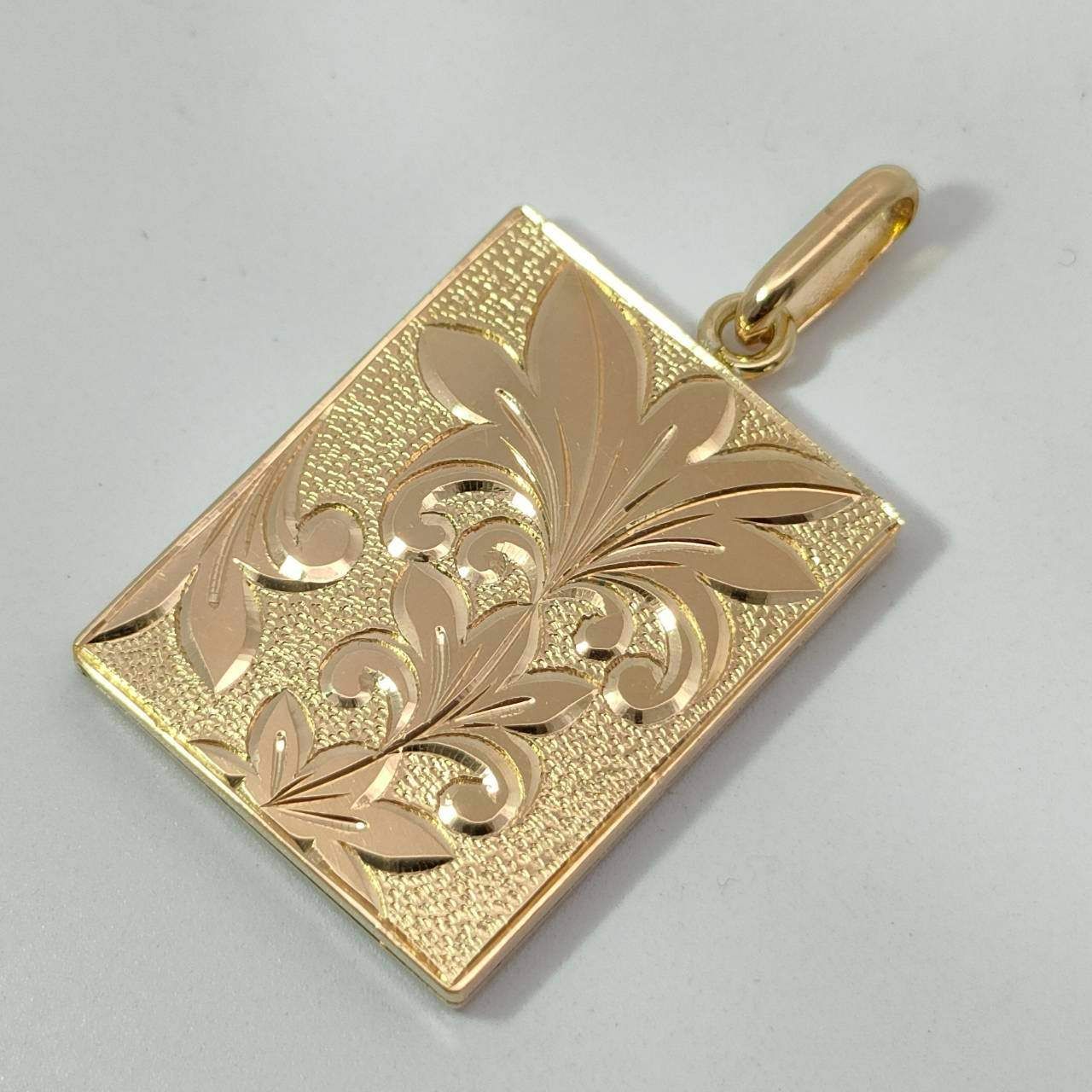 18金 K 18 島田製 ロケットペンダントトップ 男女兼用 4.98 g D 703