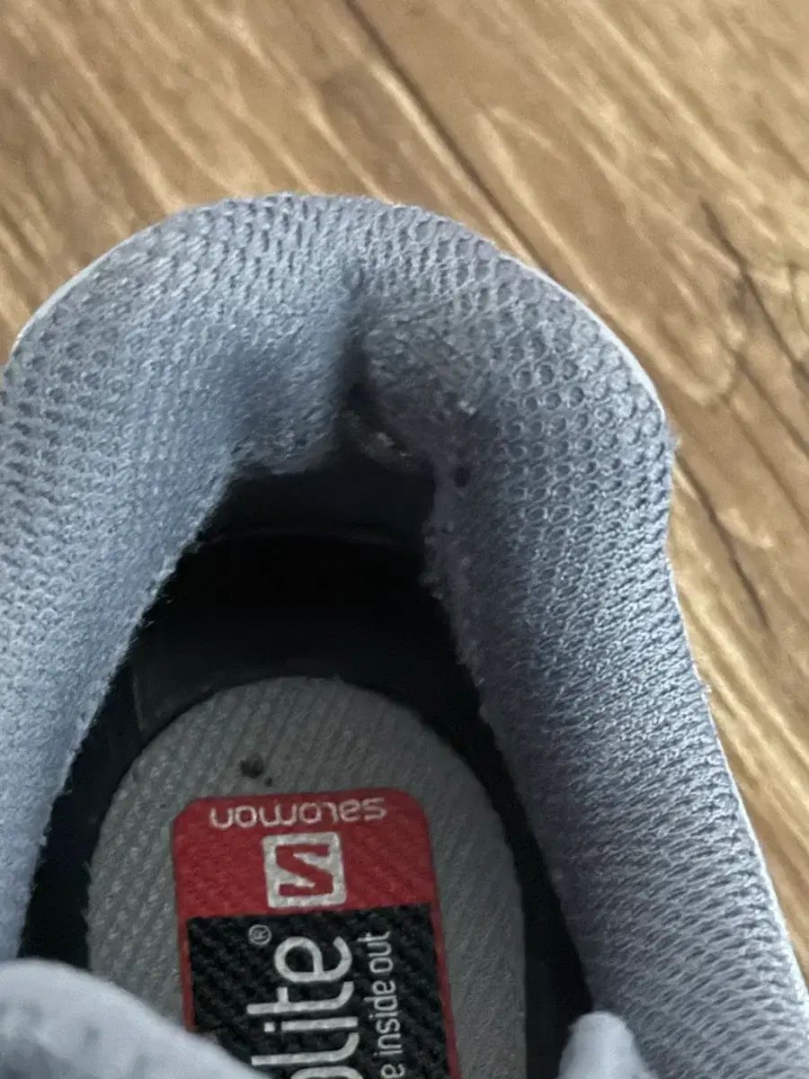  サロモン XT-6 FANTOM バニラ アイス 260 登山靴 トレッキングシューズ アウトドアシューズ