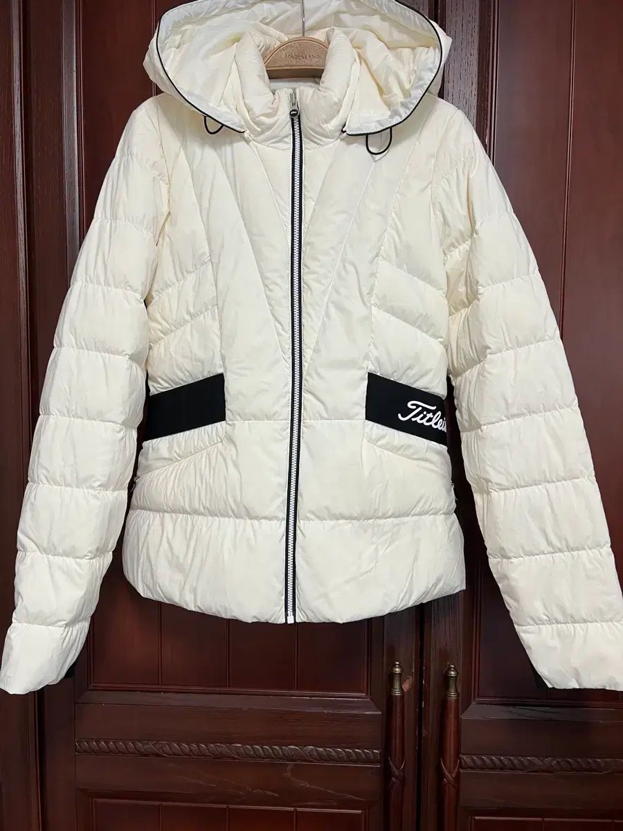 タイトリスト 軽量 グース フード ダウン