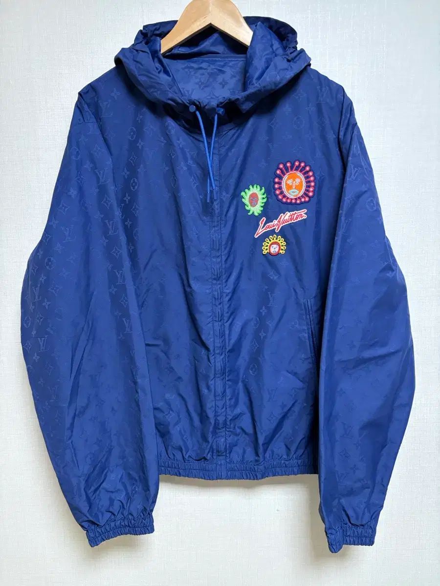 60 ルイヴィトン クサマ ウィンドブレーカー