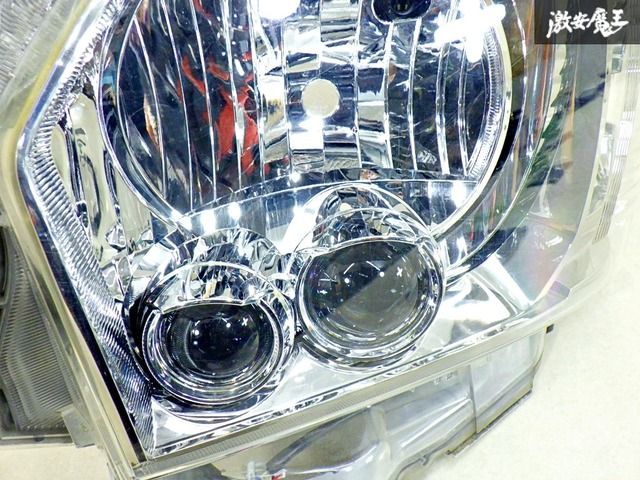 トヨタ純正 200系 ハイエース 4型 5型 6型 7型 LED ヘッドライト