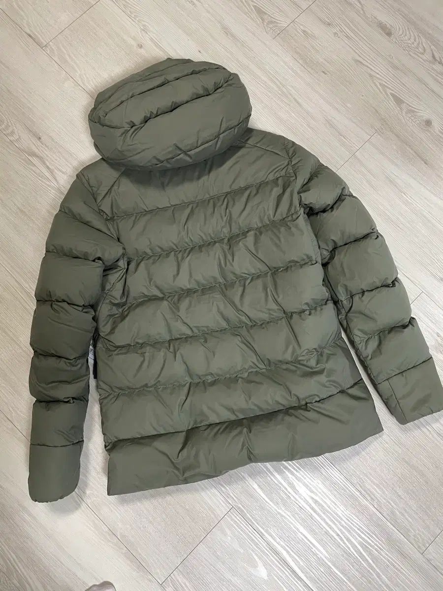 ARC TERYX アークテリクス トーリウム フーディー レディース