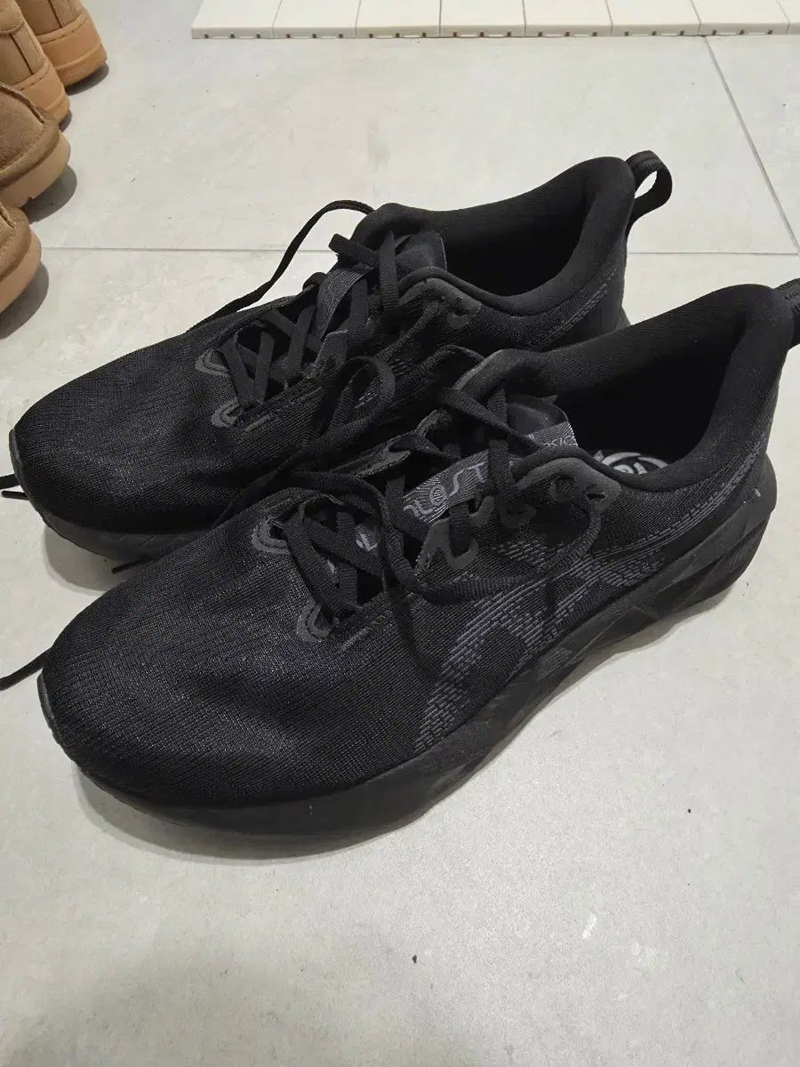 アシックス ノヴァブラスト5 ブラック 270 mm 2 E ランニングシューズ