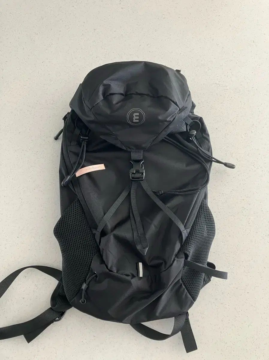 MINITMUTE スポーティー バックパック ブラック