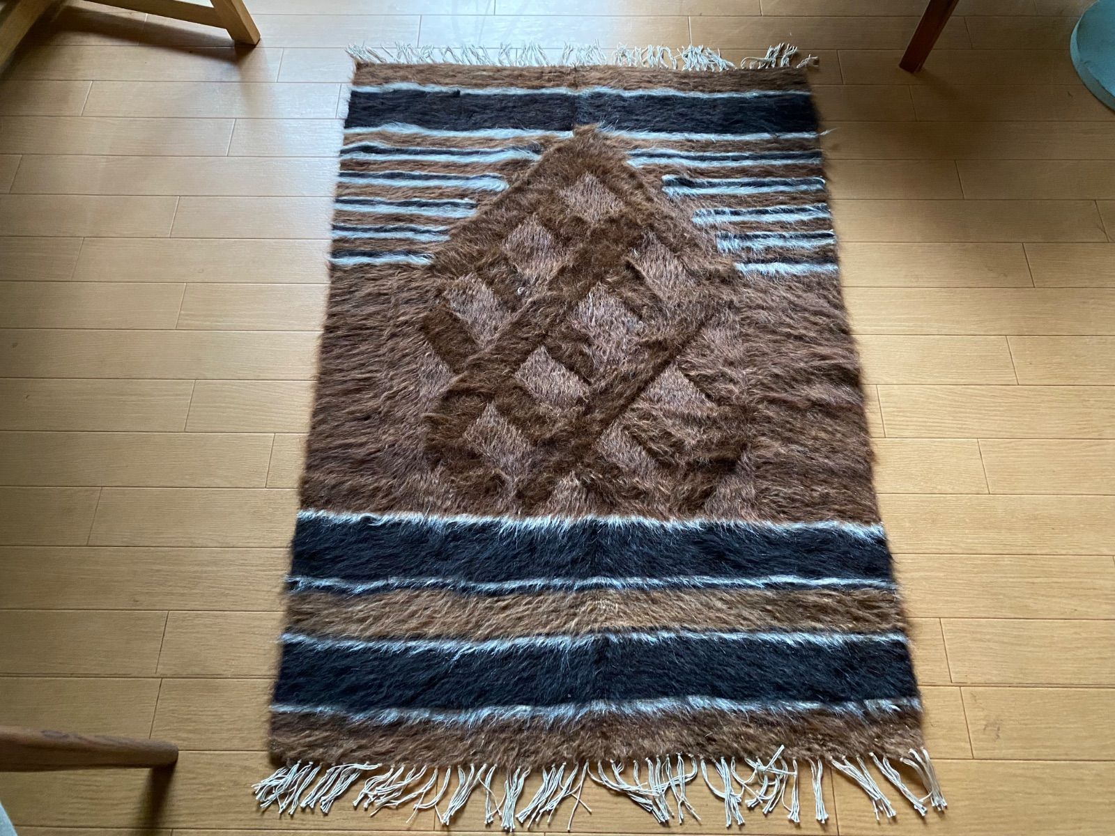 注文 セミアンティークシイルトバッタニイェならではの細かい織と