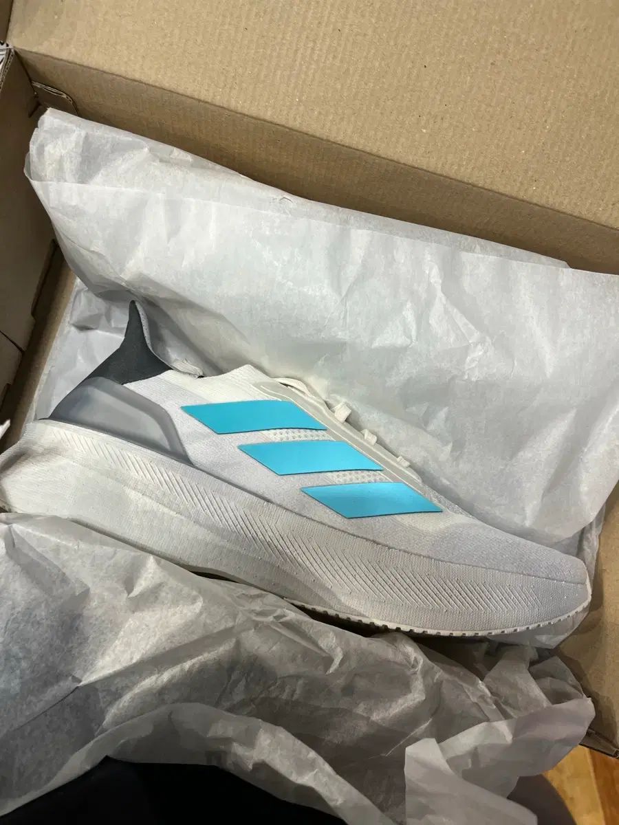 アディダス ウルトラブースト 5 X コア 白 ピュア ティール