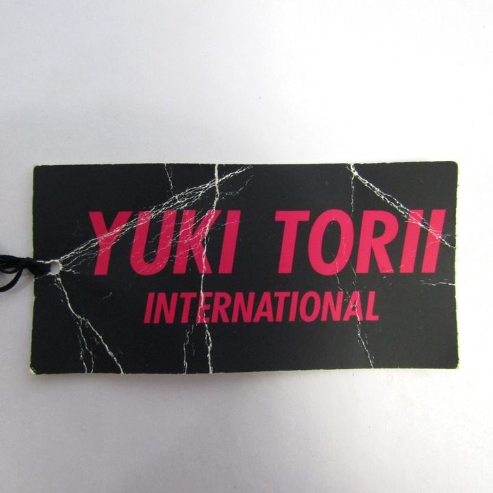 ベージュ×ピンク