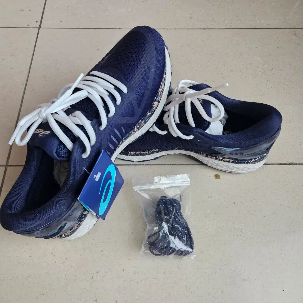 アシックス 高品質 メタRUN 255