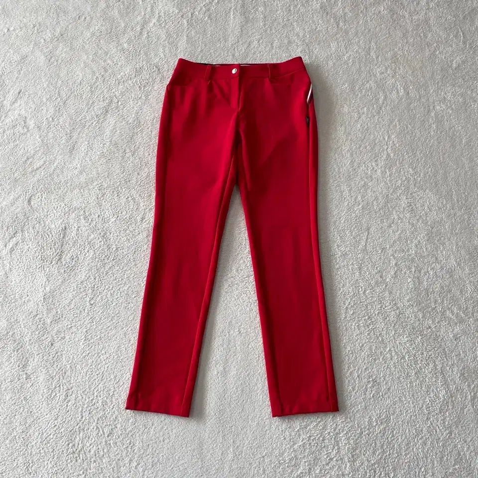 64 Titleist タイトリスト レディース 2021 ゴルフパンツ レッド