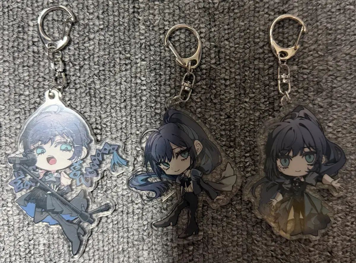 Ado Dome アクリルキーホルダー