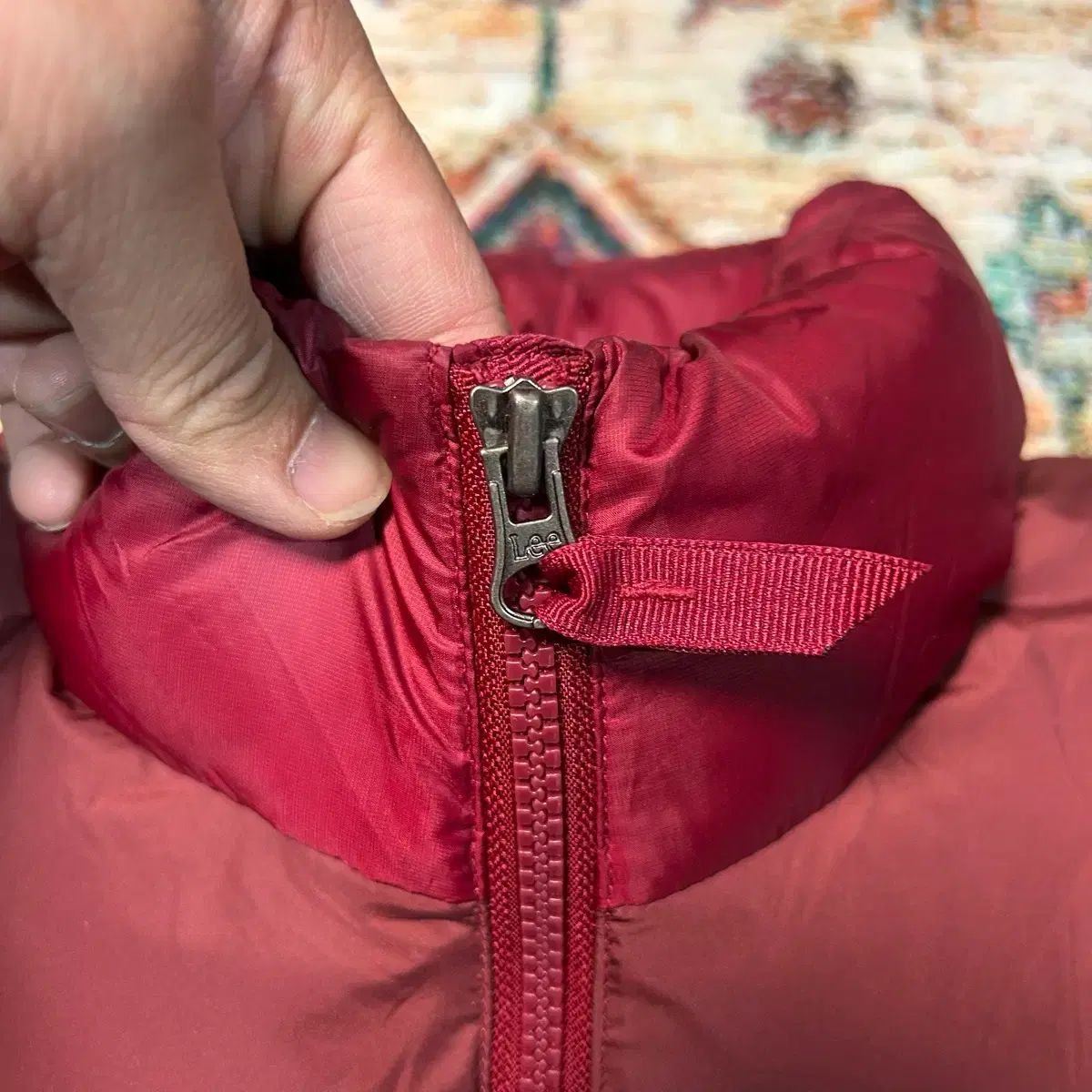 M リー ライダース バーガンディ クロップド ダウン