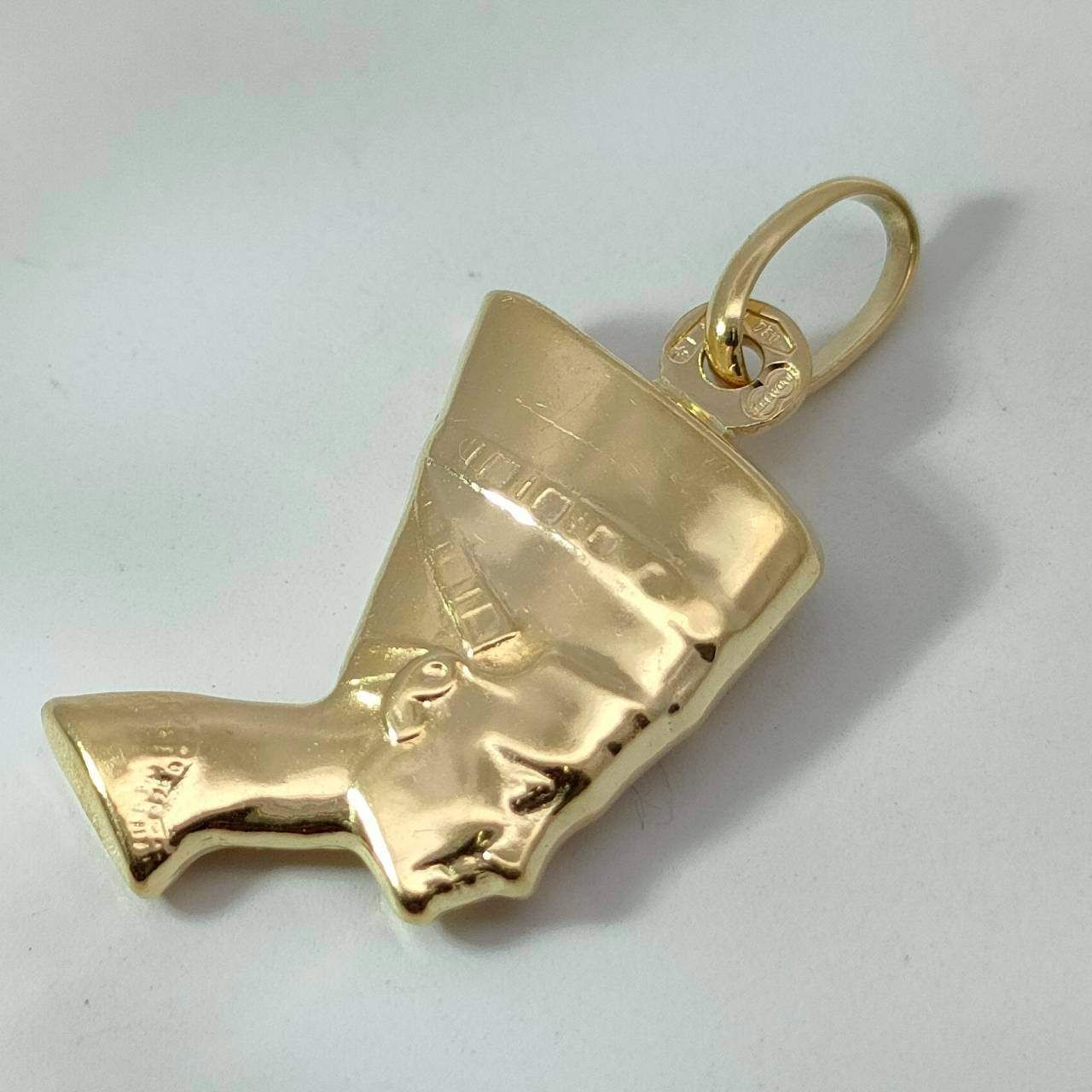 18金 K 18 ウノアエレ ネフェルティティ デザインネックレストップ 男女兼用 1.8 g D 726