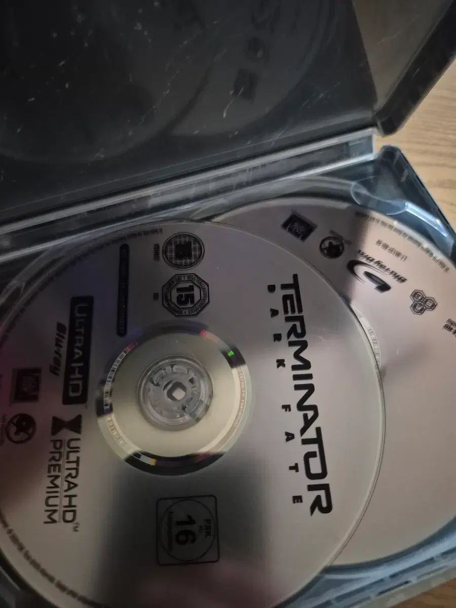 ターミネーター ダーク フェイト 4 K スチールブック ブルーレイ Blu ray オーディオインターフェースセット その他 