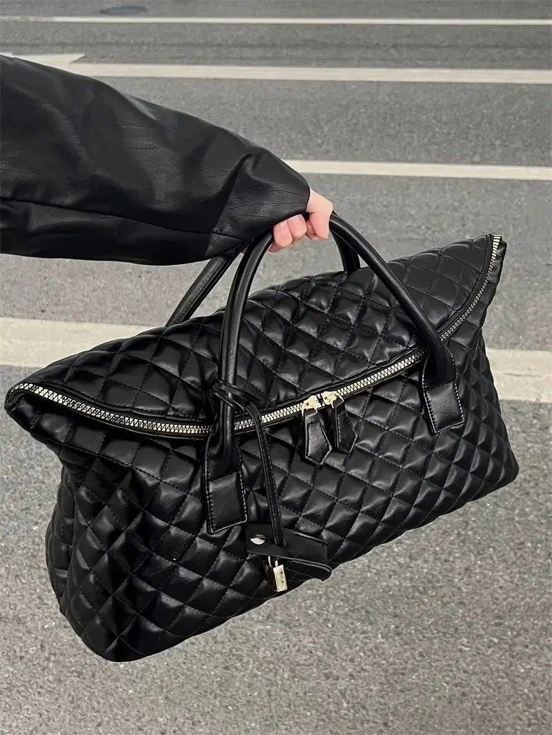 旅行用 ブラック キルティング ボストンバッグ トートバッグ