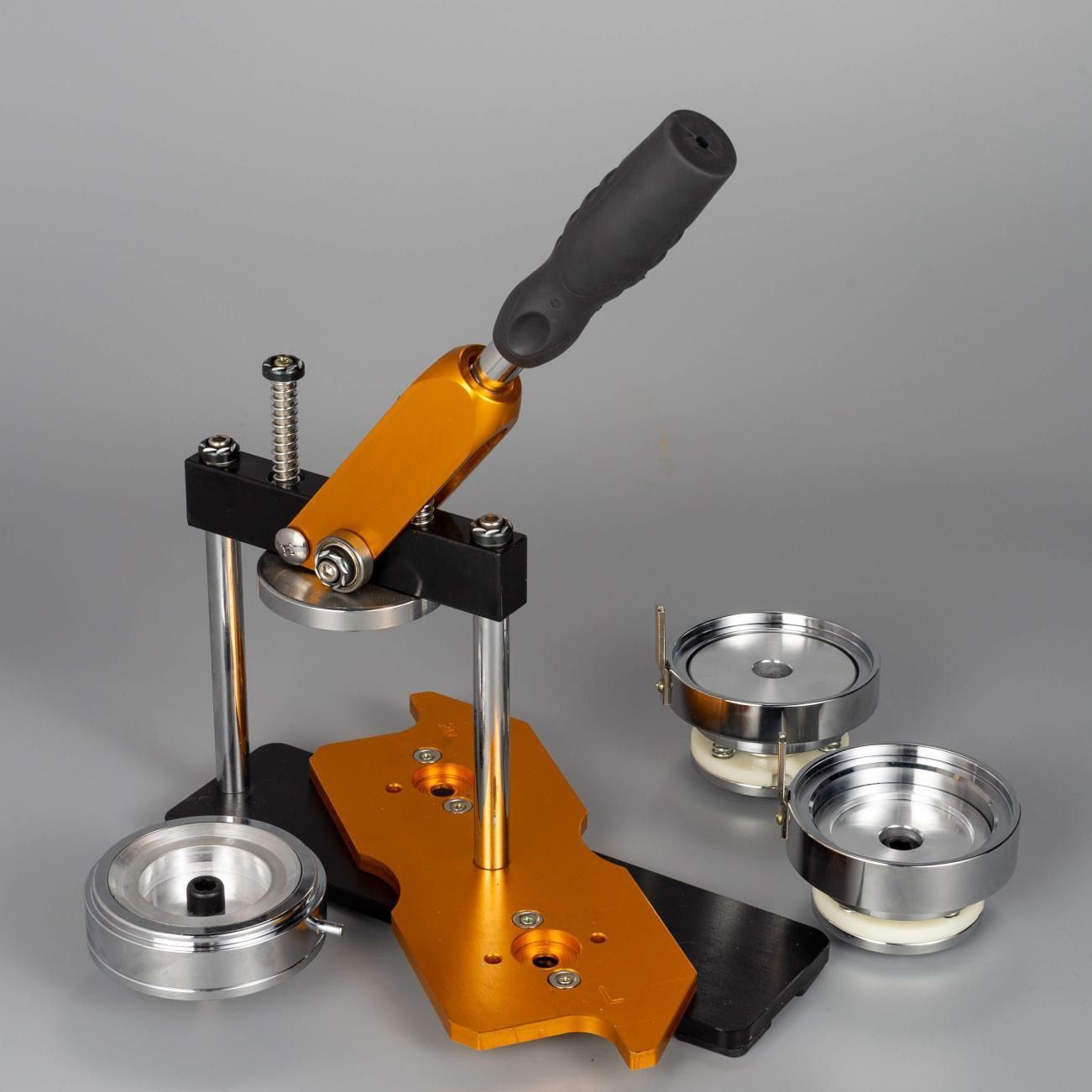 缶バッジマシーン