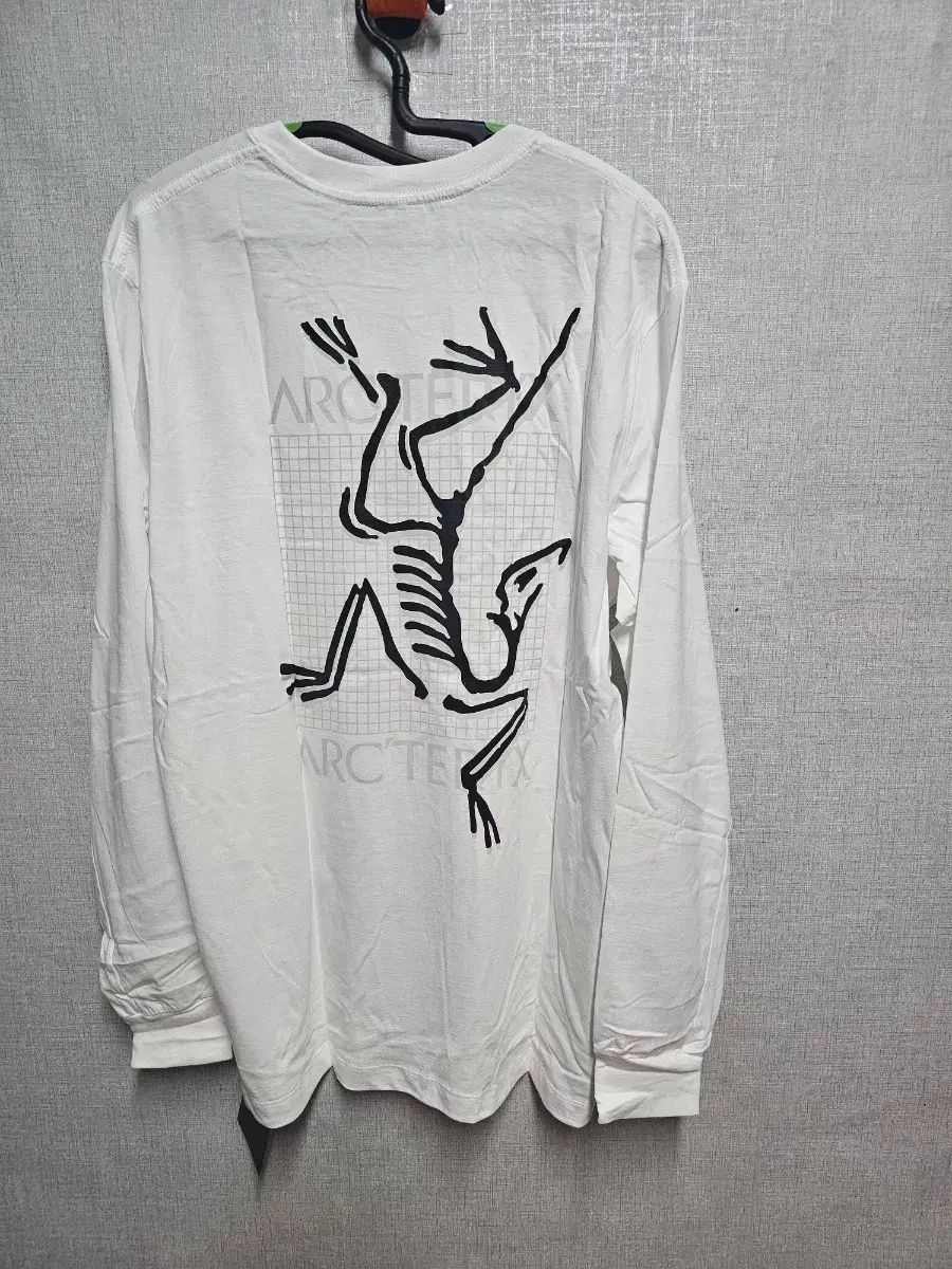 ARC'TERYX アークテリクス 白 長袖 Tシャツ