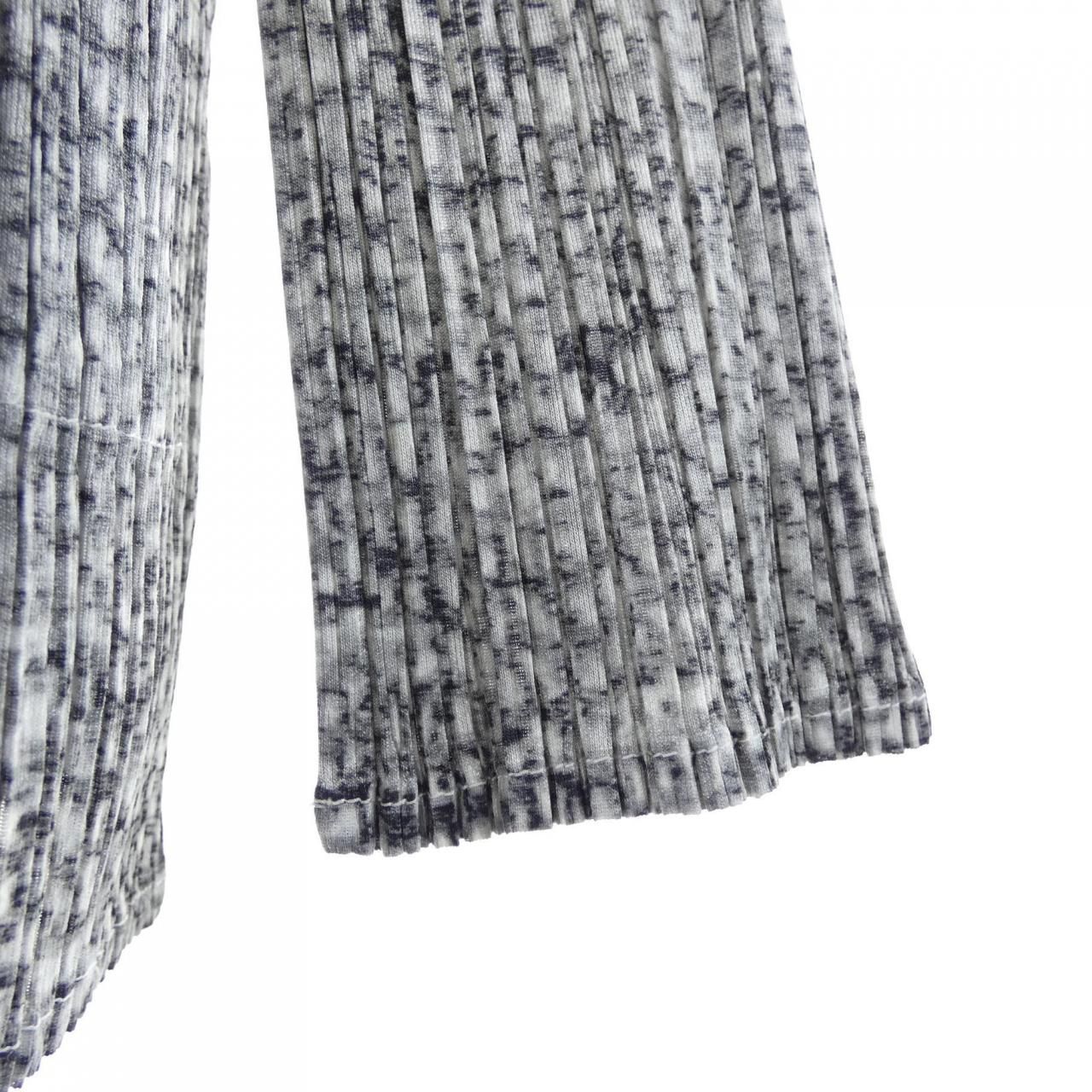 プリーツプリーズ