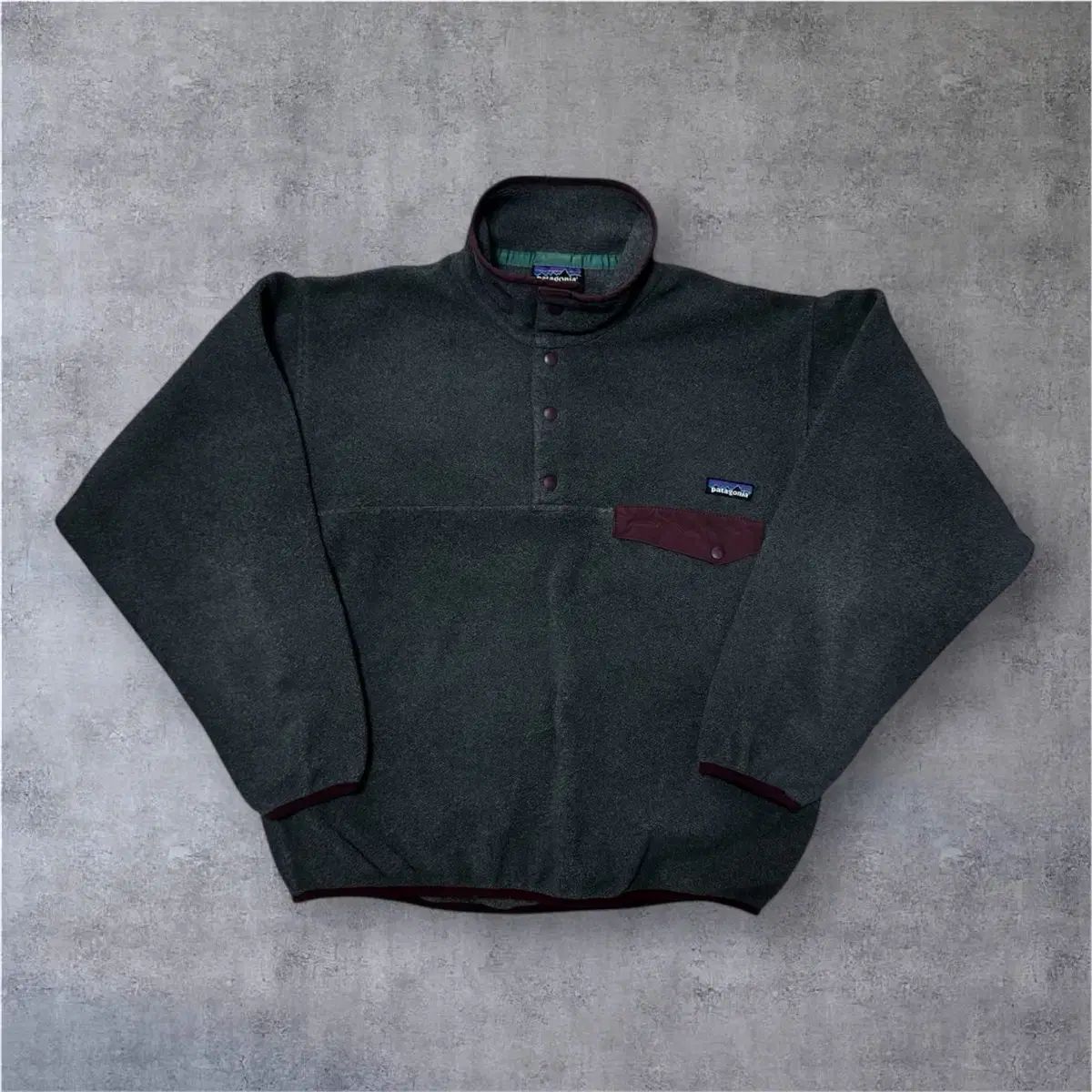 パタゴニア Synchilla シンチラ ニッケル バーガンディ S