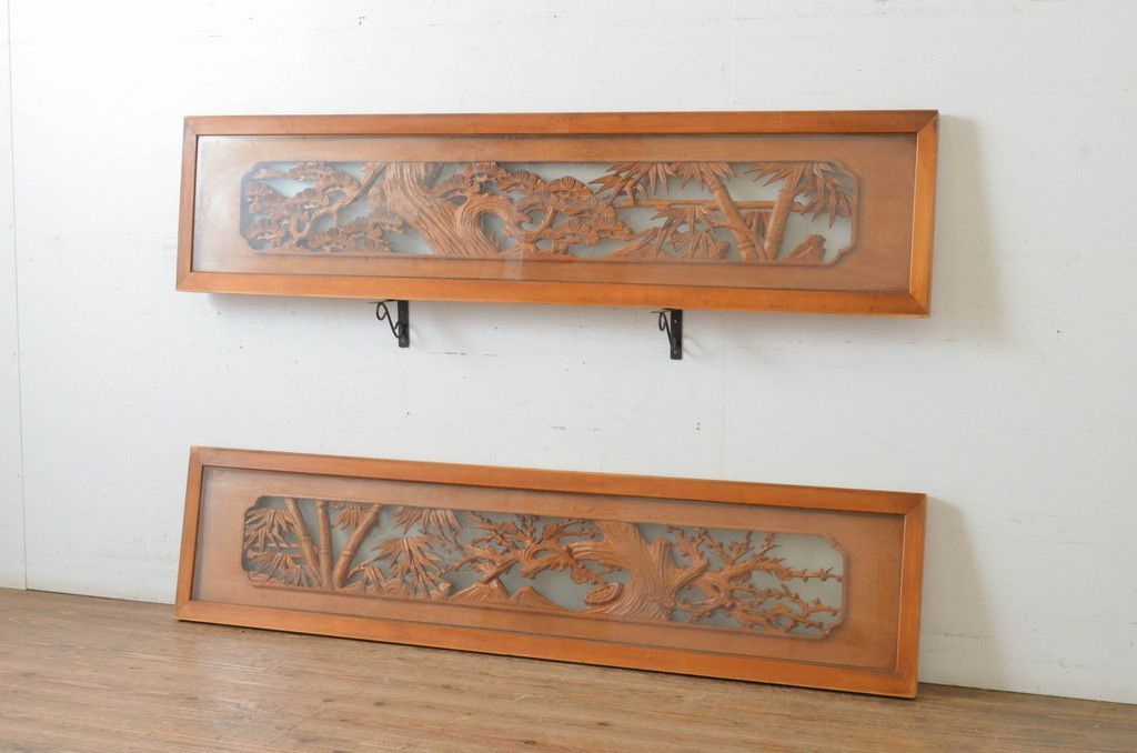 現状販売 彫刻欄間 セット アンティーク建具 両面ガラス 松竹梅 明かり取り 明り取り 建具 4～7営業日前後で発送 修理加工希望の方3ヶ月程で発送 R-065052