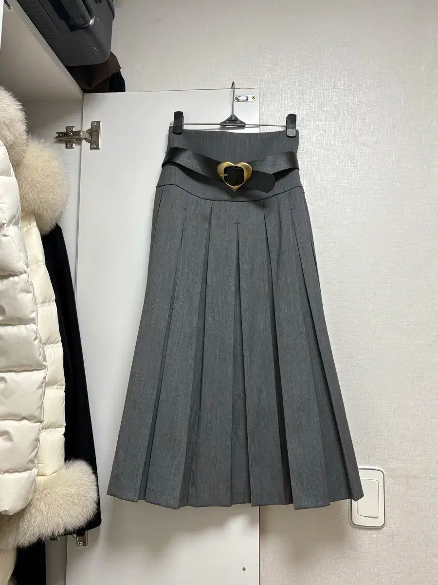 ベルト プリーツ