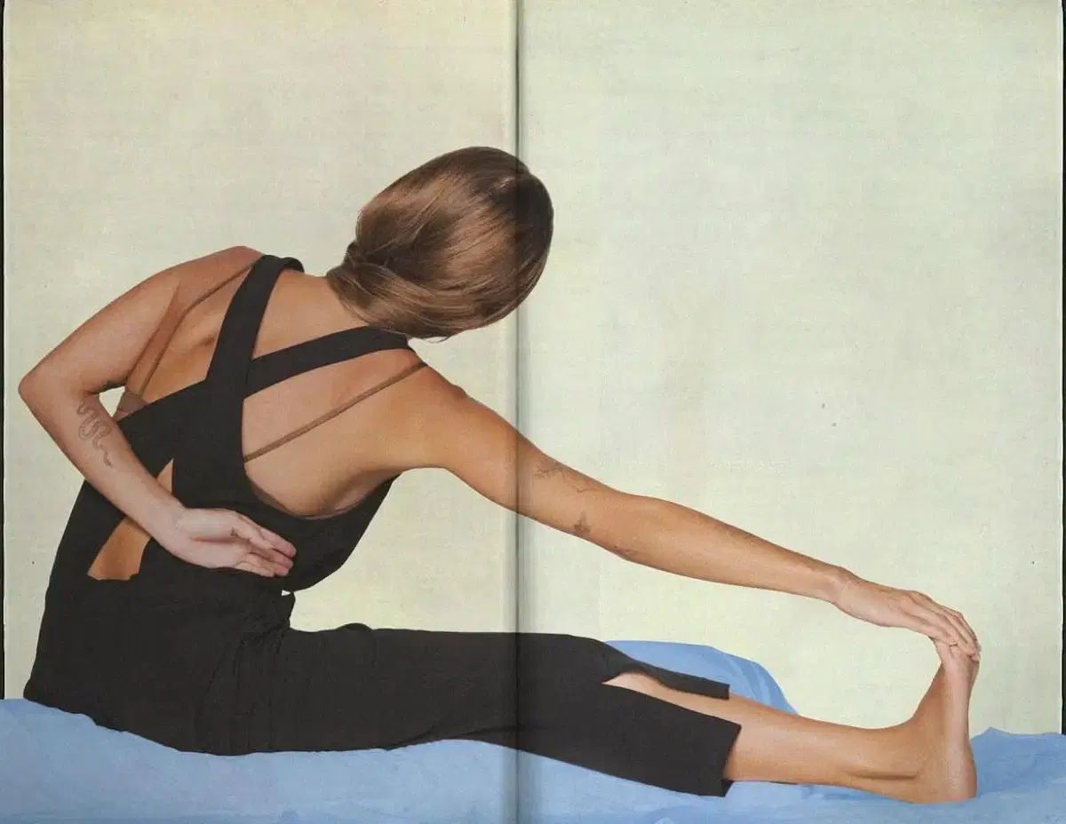 BUDHI MUDRA cross overllas