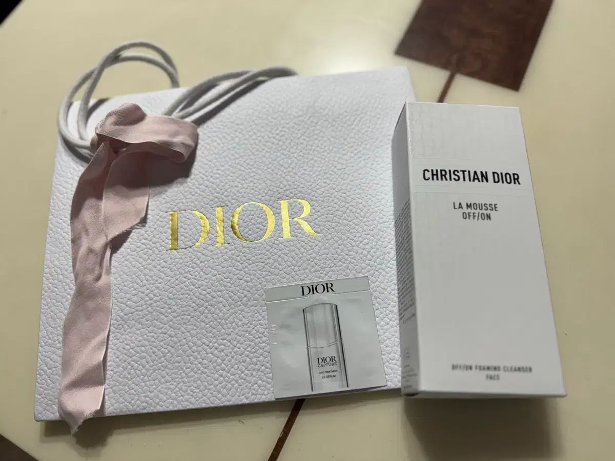 ディオール ラ ムース オフオン クレンジング 国文タグ＋お買い物バッグ