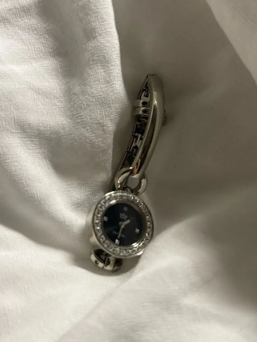 J.ESTINA ジェイエスティナ ティアラ BANG 뱅글 メタル時計