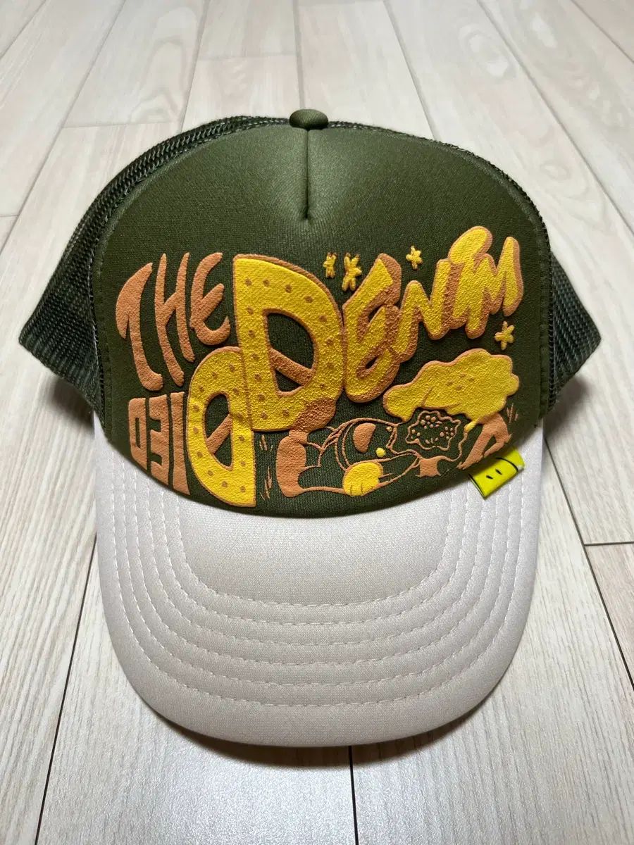 キャピタル トラッカー キャップ - ザ デニム ダイド カーキ キナリ