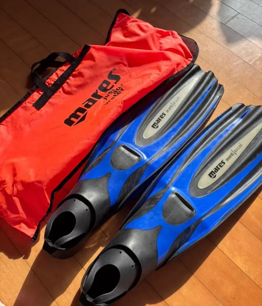 mares マレス アバンティ 優れている フィン ブルー