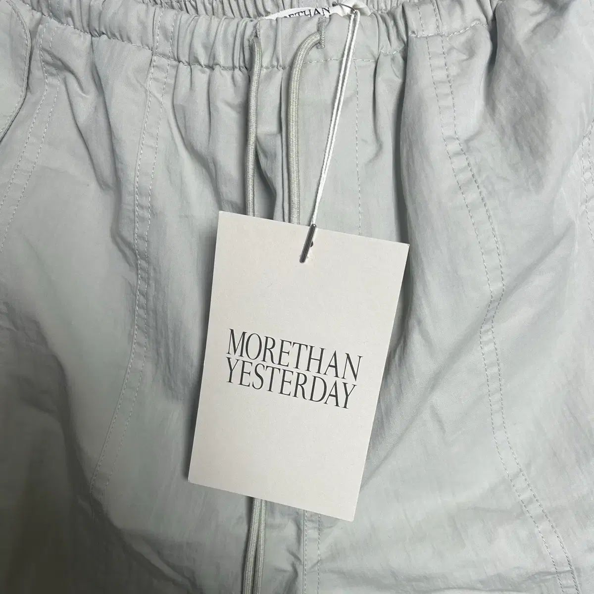 モアダンイエスタデイ 裏地パンツ