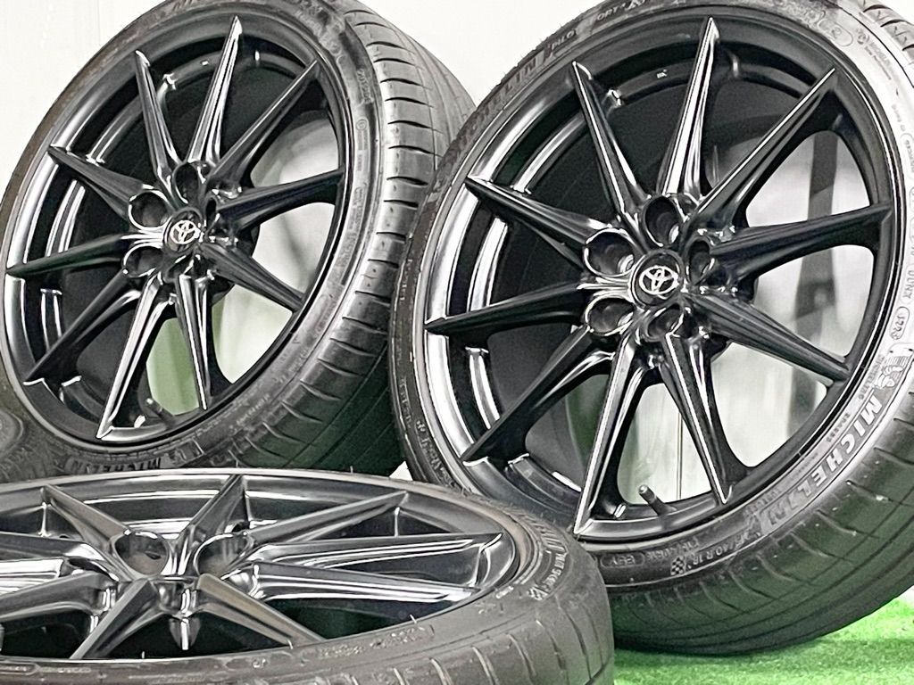 ︎ バリ溝 トヨタ GR 86 RZ 18 in 7 5 J 48 PCD 100 パイロットスポーツ4 215 40 R プリウス スバル BRZ ZN 6 8