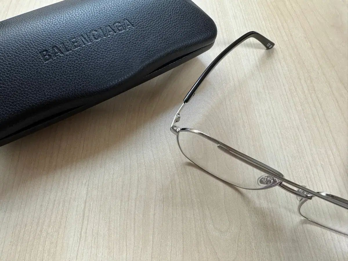 バレンシアガ ツーブリッジ メガネ BB 0248 o 001