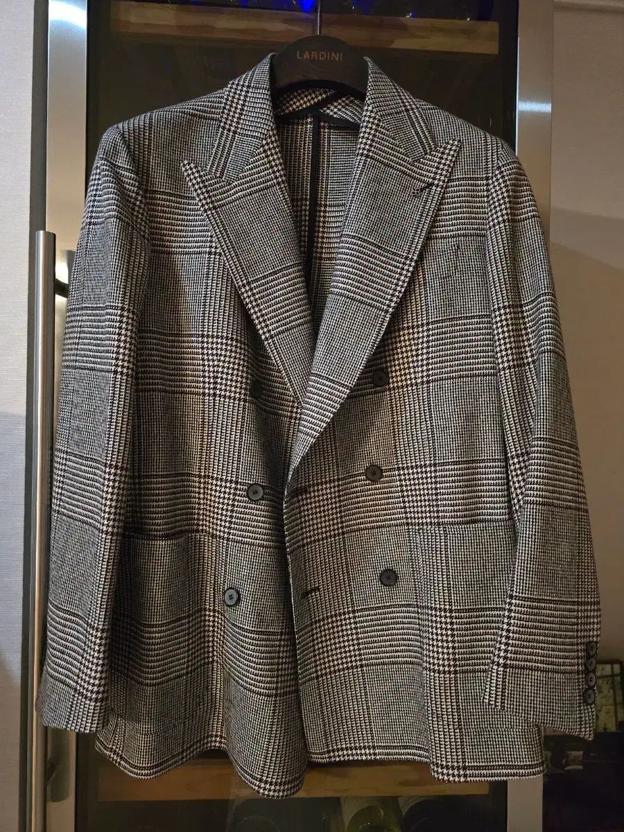 タリアトーレ バージンウール ダブルブレザー サイズ52です