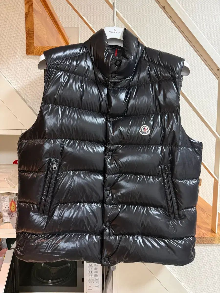 6 24 25 モンクレール Tibb ダウン ベスト ブラック