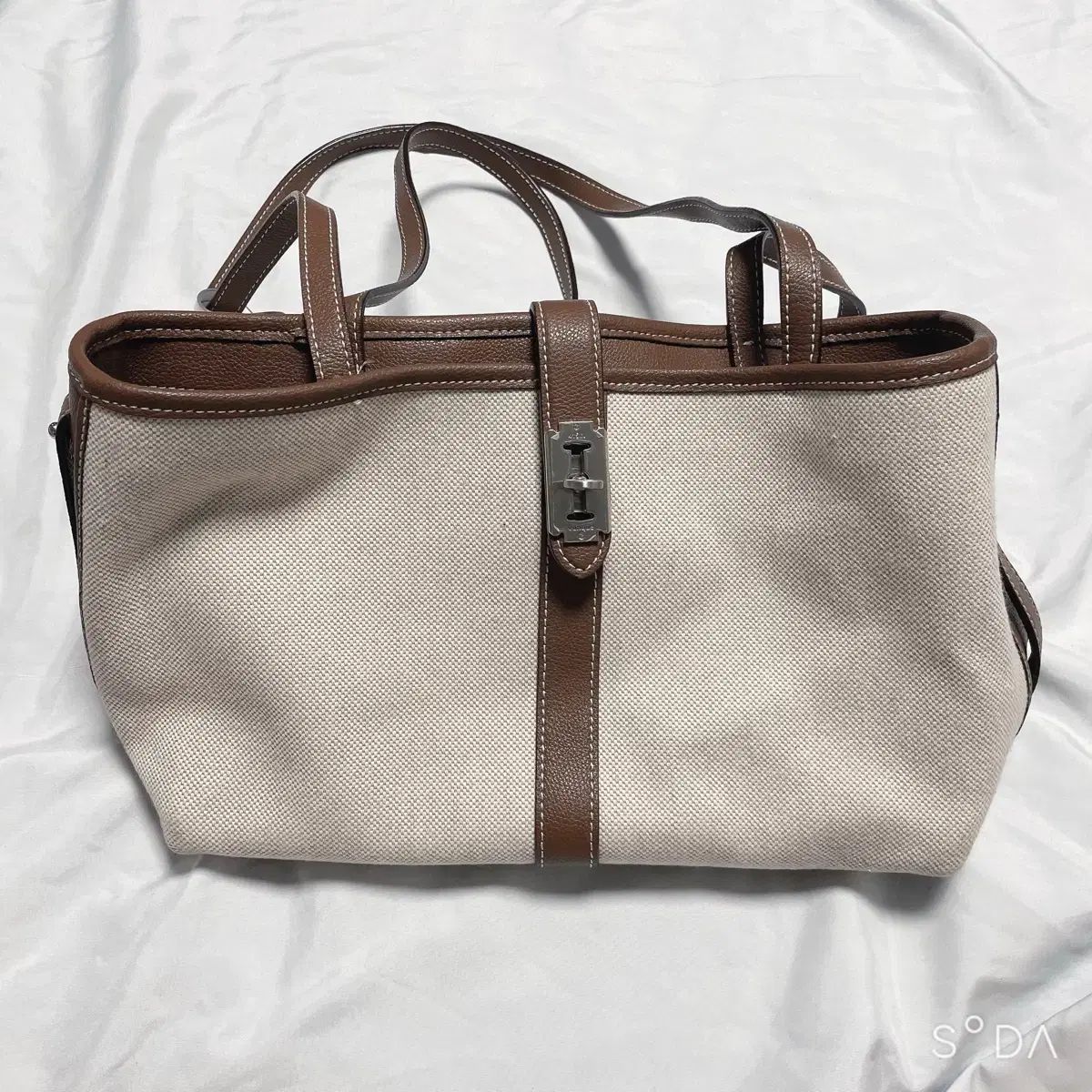 vunque ショルダーバッグ