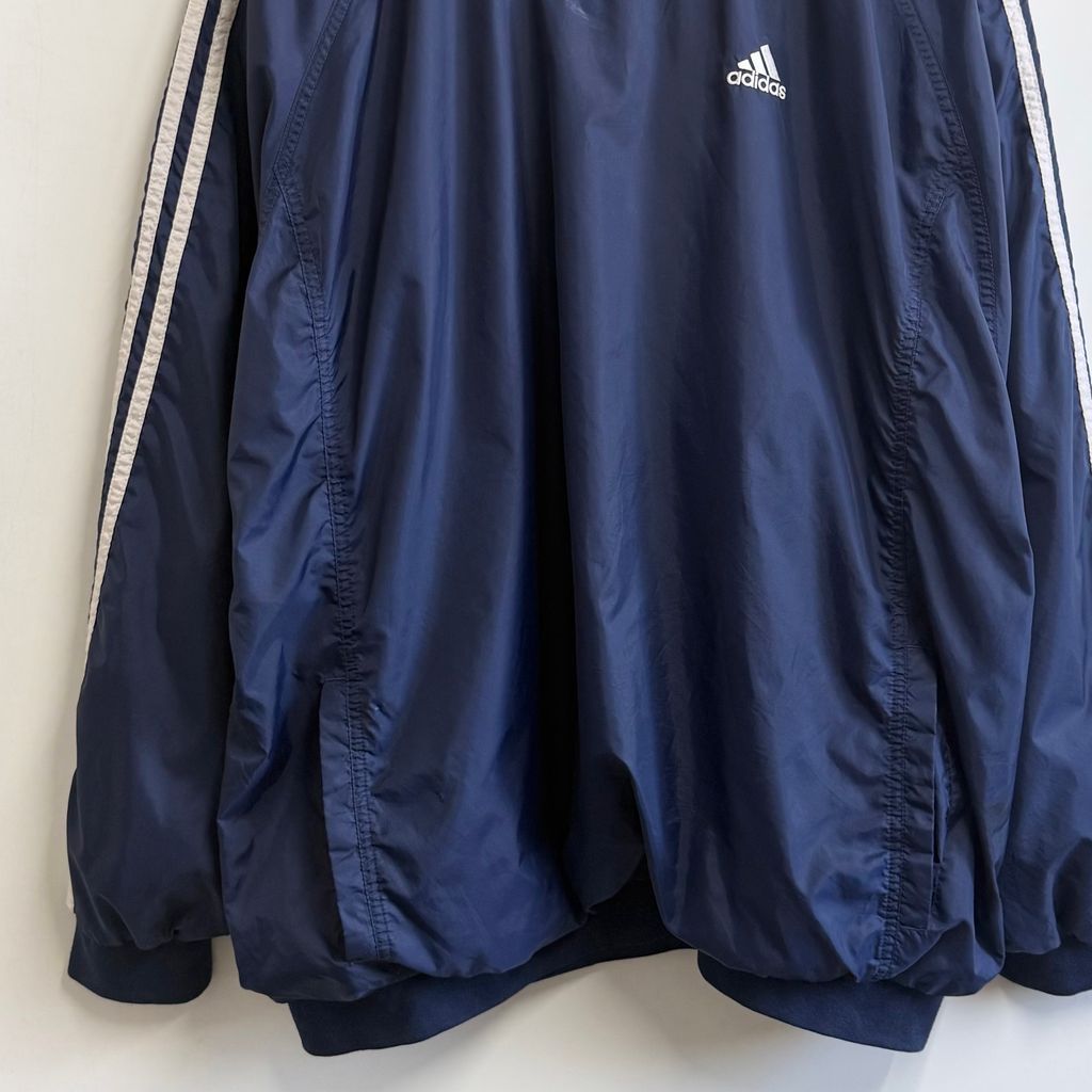 adidas アディダス ナイロンプルオーバー Vネック ワンポイントロゴ