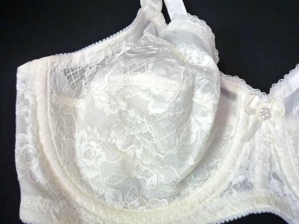 参考19800円 シャンデール シャルム 高級補正下着 ブラジャー ホワイト