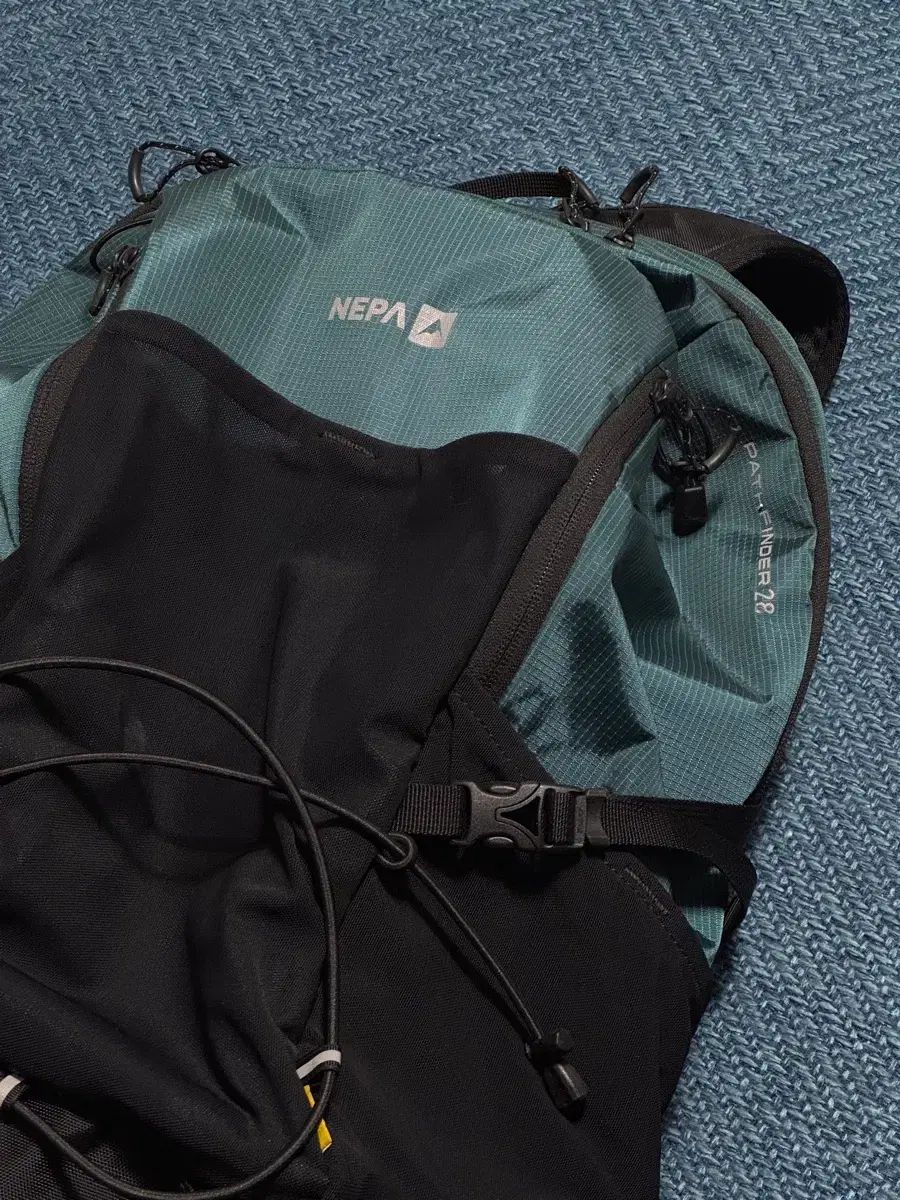 NEPA パスファインダー 28 L 登山バックパック 四季用