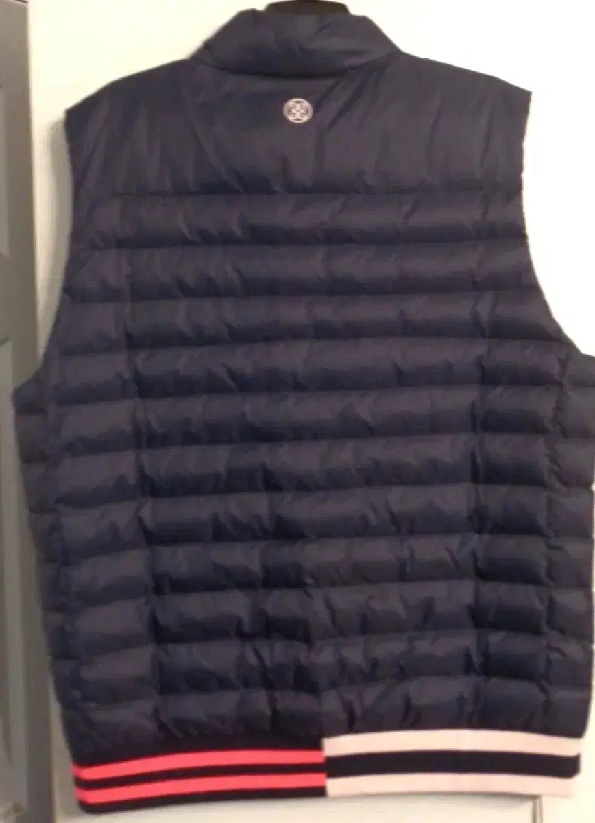 ジーフォア ネイビー ダウン ベスト