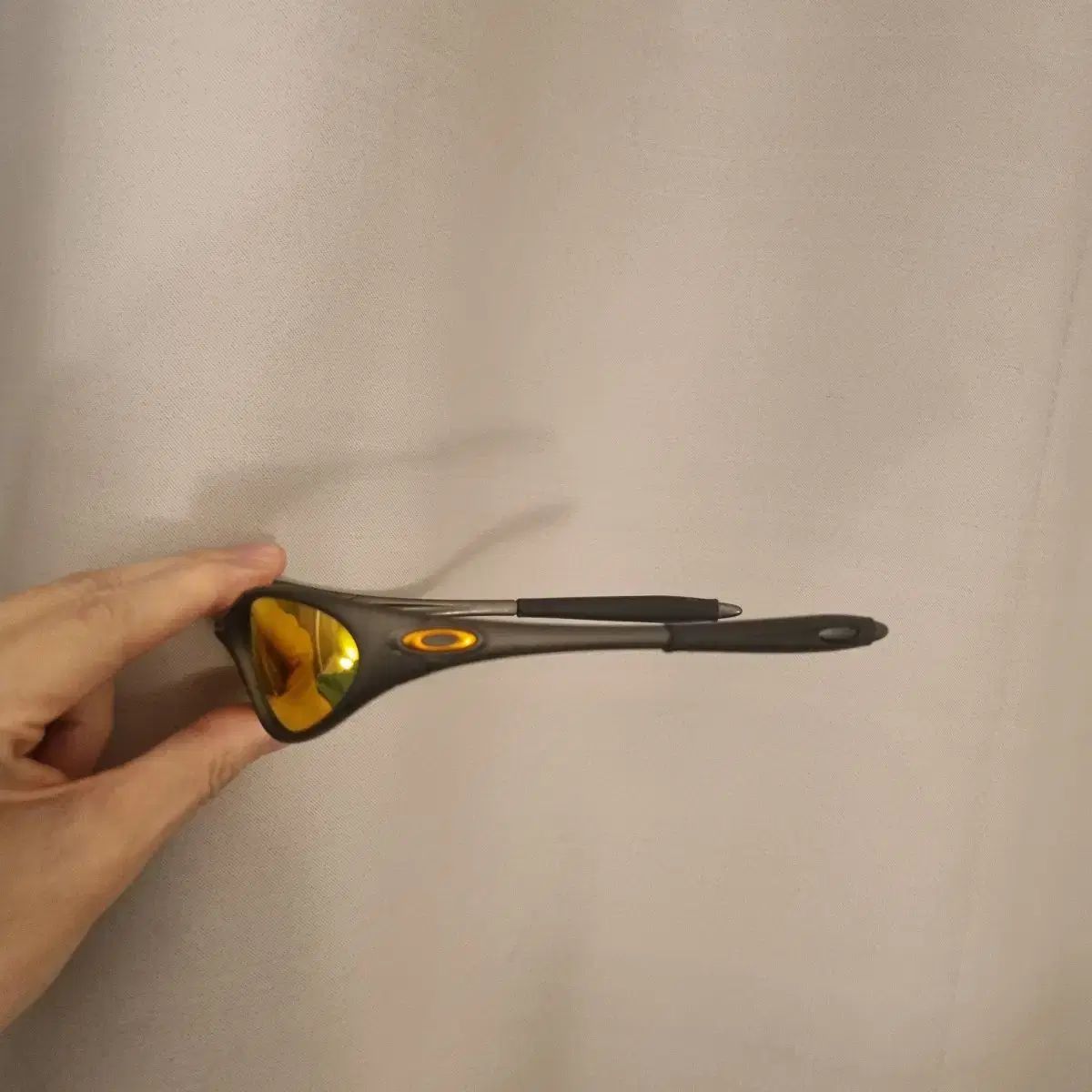 オークリー ミニッツ チタングレー オレンジ