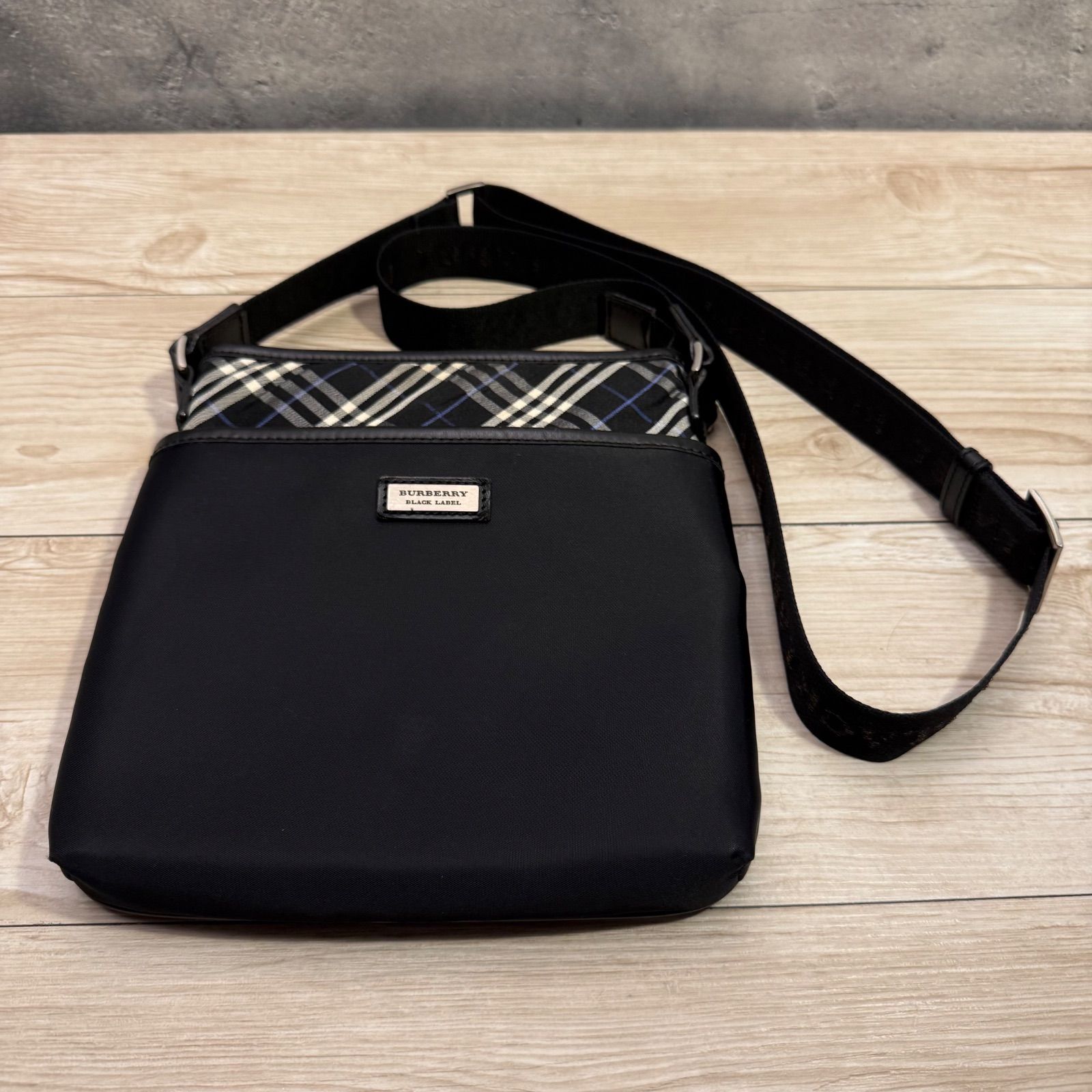 ✨BURBERRY BLACK LABEL バーバリーブラックレーベル ショルダーバッグ