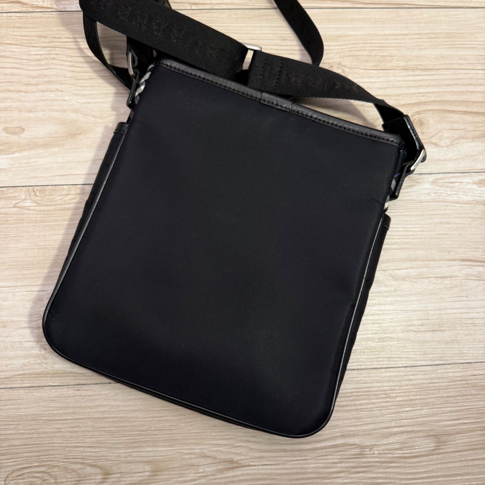 ✨BURBERRY BLACK LABEL バーバリーブラックレーベル ショルダーバッグ