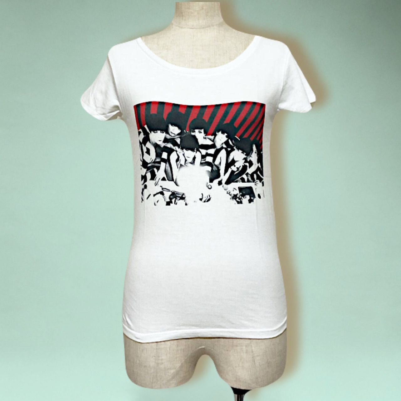 現品限り 60年代 フランス ポリーマグーお前は誰だ.プリント Tシャツ チビT カジュアル キレイめ モダン 個性派 オシャレ レトロ Sサイズ