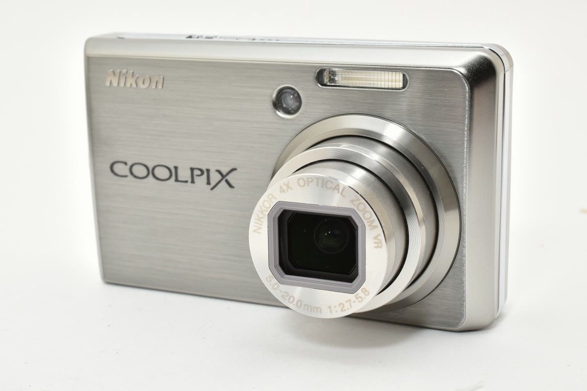 極美品 ｜Nikon COOLPIX S600 クールピクス デジタルカメラ チタン