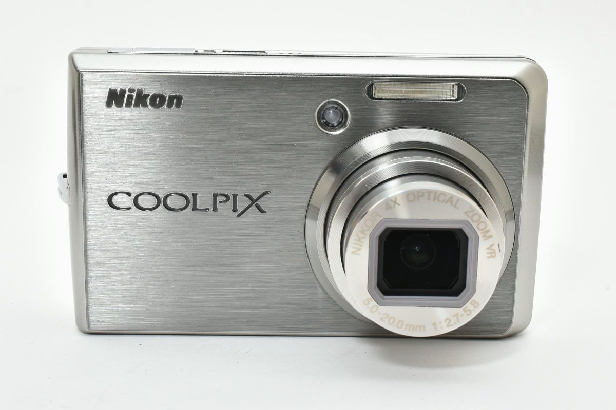 極美品 ｜Nikon COOLPIX S600 クールピクス デジタルカメラ チタン