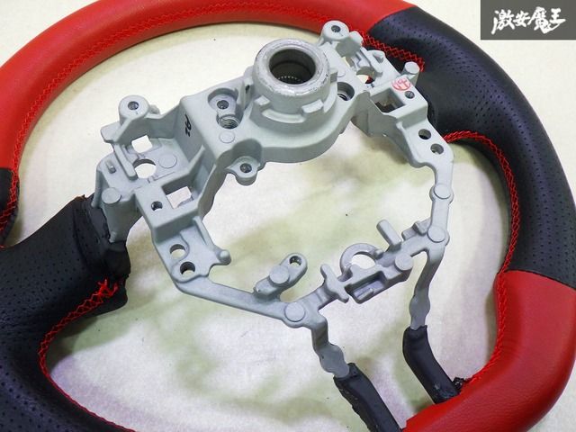 歪み無 TOM’S トムス ZN 6 86 前期 革巻き パンチングレザー 赤ステッチ ステアリング ハンドル 外径 約36 cm 交換タイプ 棚 車 バイク 自転車