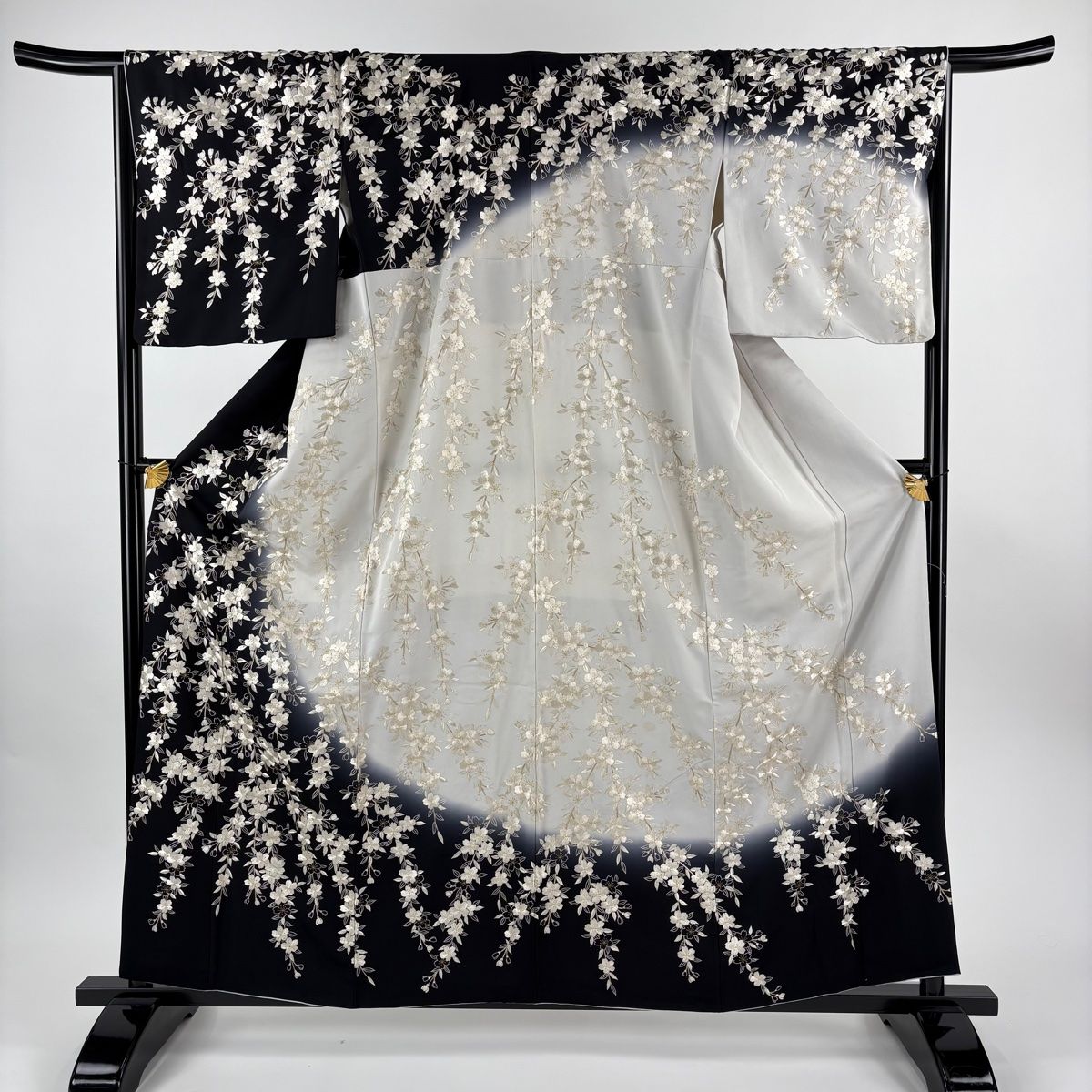 未使用品 訪問着 絞り 黒 枝垂れ桜 身丈162cm 裄丈67cm お洒落 袷 未使用品 訪問着 絞り 黒 枝垂れ桜 身丈162cm 裄丈67cm お洒落 袷 未