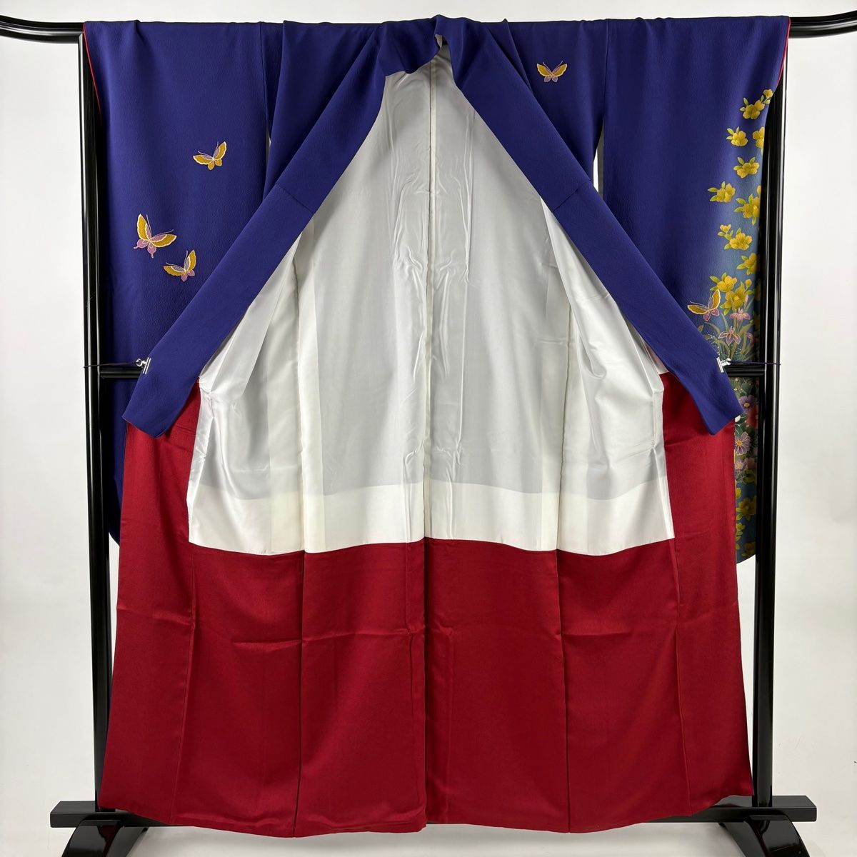 振袖 身丈159cm 裄丈67cm M 袷 蝶 草花 金彩 箔 濃紫 正絹 秀品 【中古